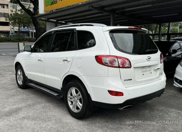 HYUNDAI現代 SANTA FE  第6張相片