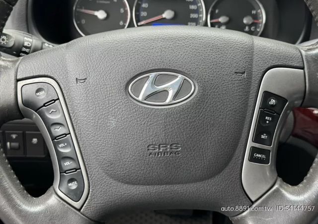 HYUNDAI現代 SANTA FE  第13張相片