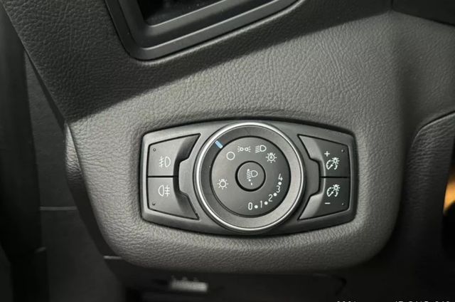 FORD福特 KUGA  第15張相片