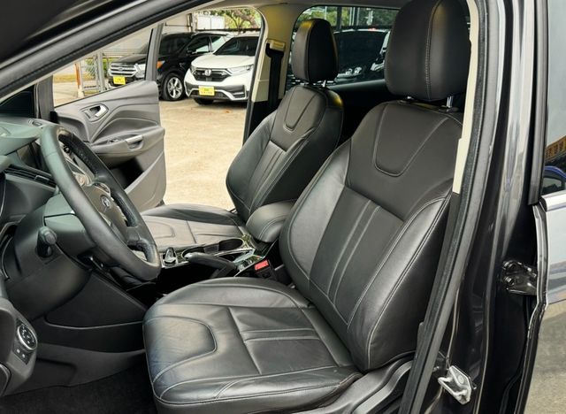FORD福特 KUGA  第9張相片