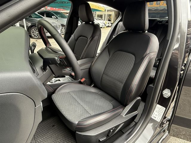 FORD福特 FOCUS  第19張相片