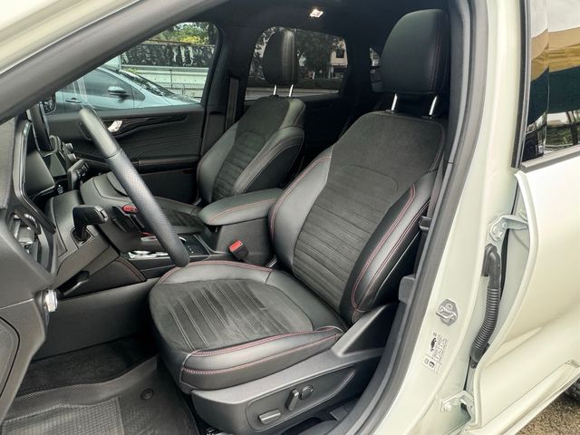 FORD福特 KUGA  第17張相片