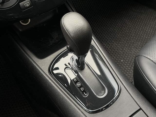 NISSAN日產 TIIDA  第19張相片