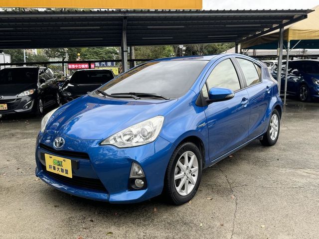 TOYOTA豐田 PRIUS C  第1張相片