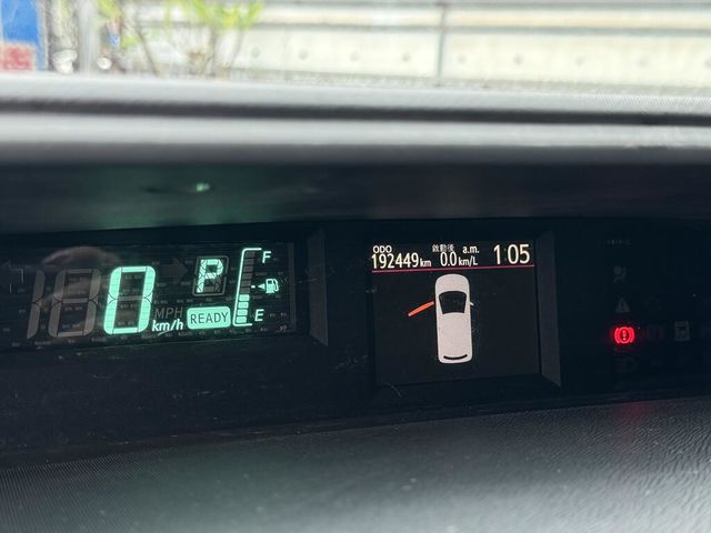 TOYOTA豐田 PRIUS C  第6張相片