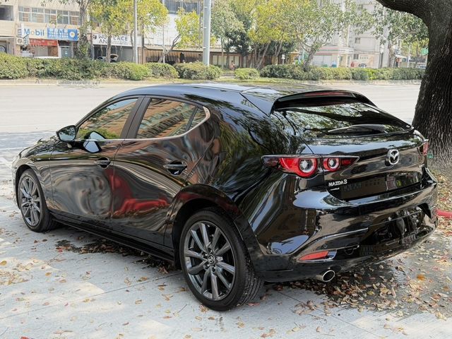 MAZDA馬自達 MAZDA 3  第4張相片