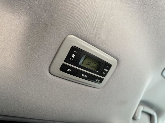 TOYOTA豐田 SIENNA  第14張相片