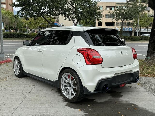 SUZUKI鈴木 SWIFT  第4張相片