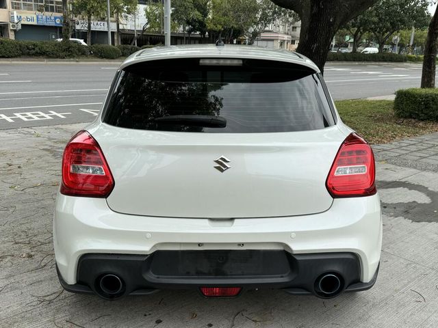 SUZUKI鈴木 SWIFT  第5張相片