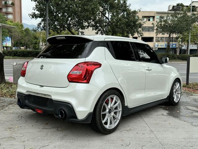 SUZUKI鈴木 SWIFT  第6張相片