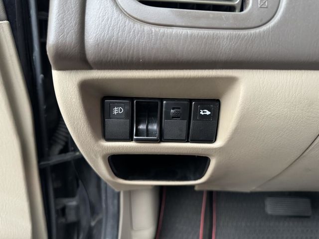 FORD福特 TIERRA  第14張相片
