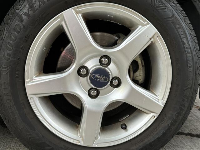 FORD福特 TIERRA  第18張相片