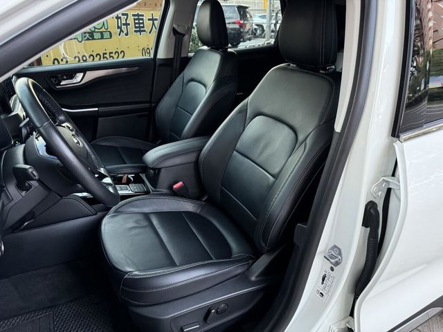 FORD福特 KUGA  第9張相片