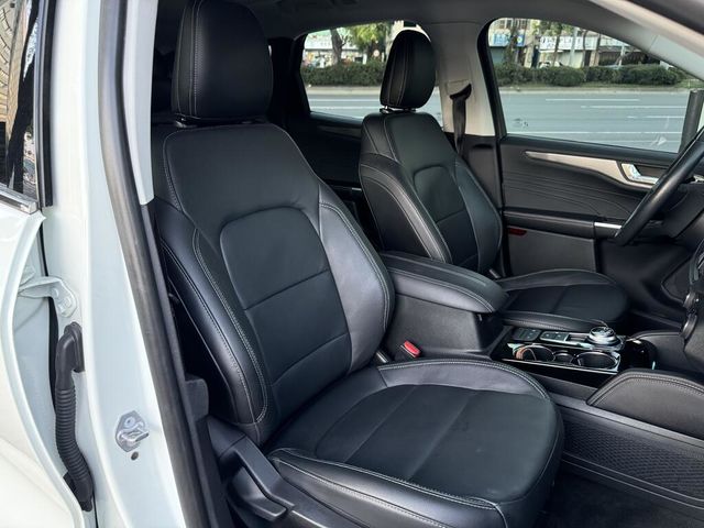 FORD福特 KUGA  第10張相片
