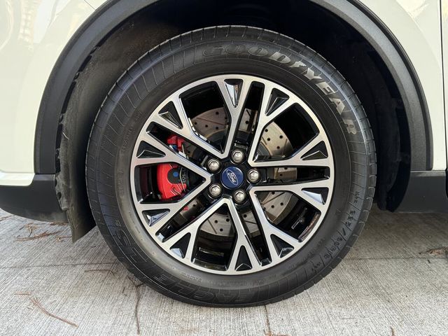 FORD福特 KUGA  第17張相片