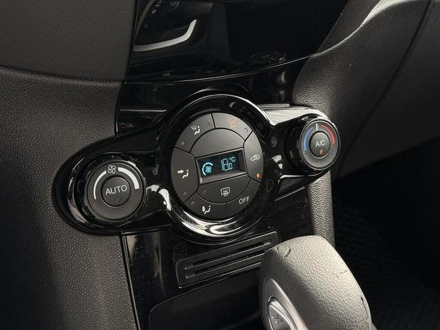 FORD福特 FIESTA  第14張相片