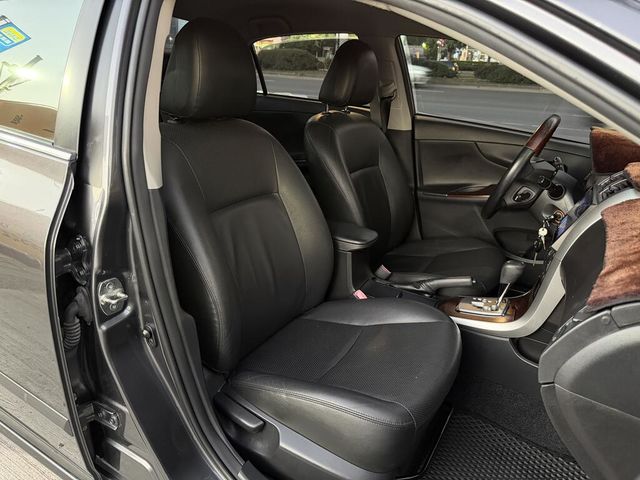 TOYOTA豐田 ALTIS  第9張相片