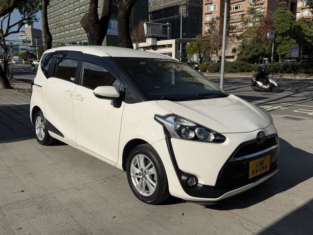 TOYOTA豐田 SIENTA  第2張相片