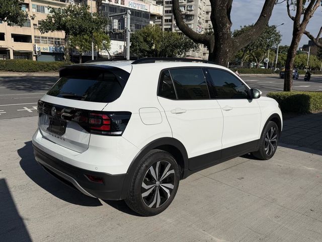 VOLKSWAGEN福斯 T-CROSS  第3張相片