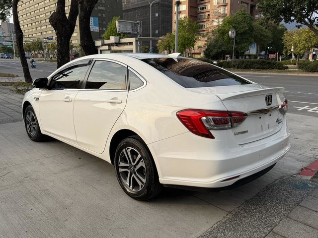 LUXGEN納智捷 S5 TURBO ECO HYPER  第4張相片