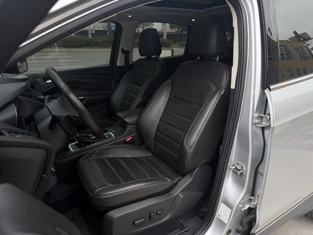 FORD福特 KUGA  第9張相片