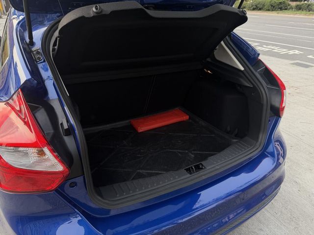 FORD福特 FOCUS  第19張相片