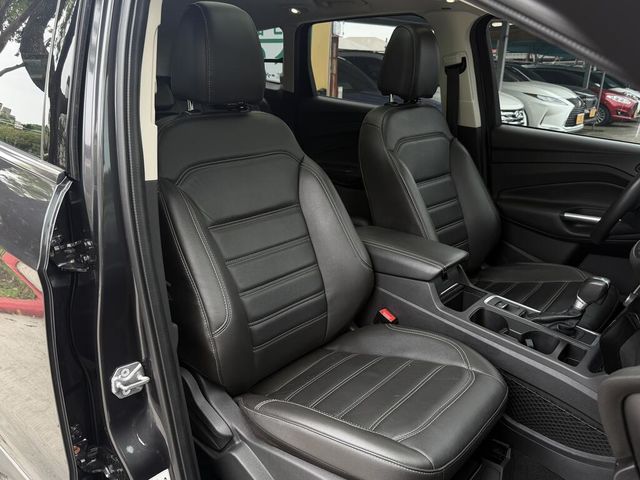 FORD福特 KUGA  第9張相片