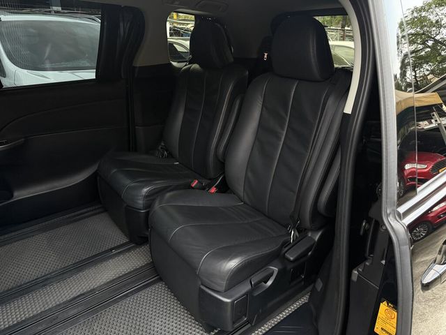 TOYOTA豐田 PREVIA  第11張相片