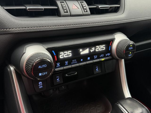 TOYOTA豐田 RAV4  第9張相片