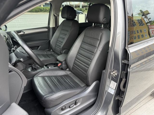 VOLKSWAGEN福斯 TOURAN  第10張相片