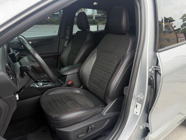 FORD福特 KUGA  第10張相片
