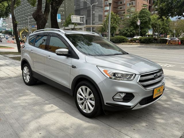 FORD福特 KUGA  第2張相片