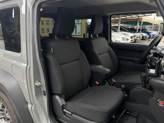 SUZUKI鈴木 JIMNY  第16張相片