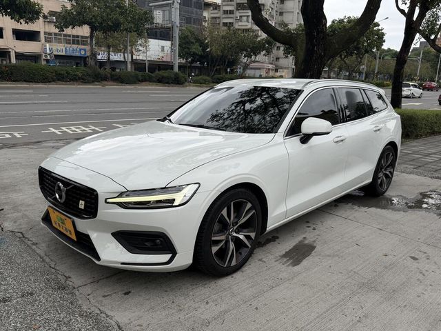 VOLVO富豪 V60  第1張相片