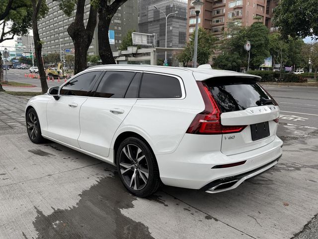 VOLVO富豪 V60  第4張相片