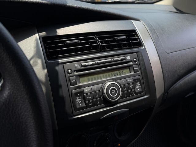 NISSAN日產 LIVINA  第12張相片
