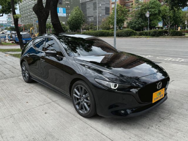 MAZDA馬自達 MAZDA 3  第2張相片