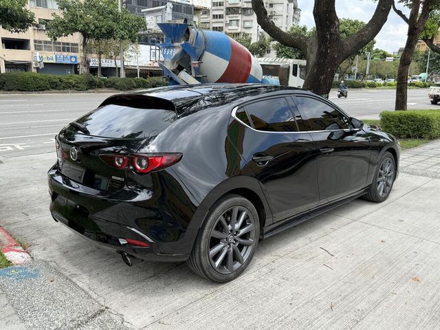 MAZDA馬自達 MAZDA 3  第4張相片