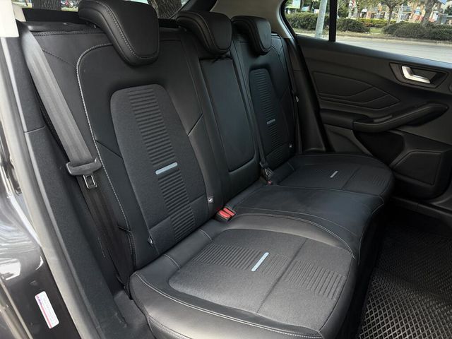 FORD福特 FOCUS ACTIVE  第12張相片