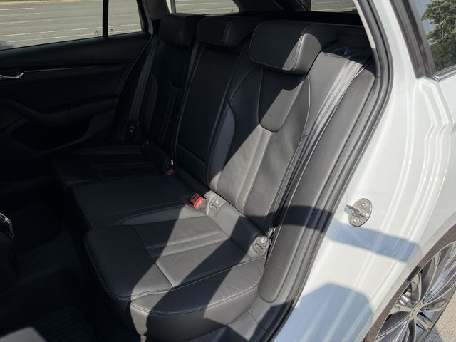 SKODA司科達 OCTAVIA COMBI  第13張相片