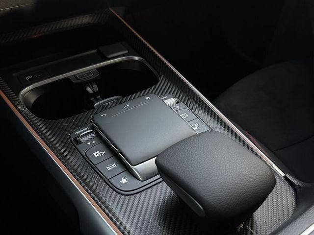 M-BENZ賓士 GLB200  第10張相片