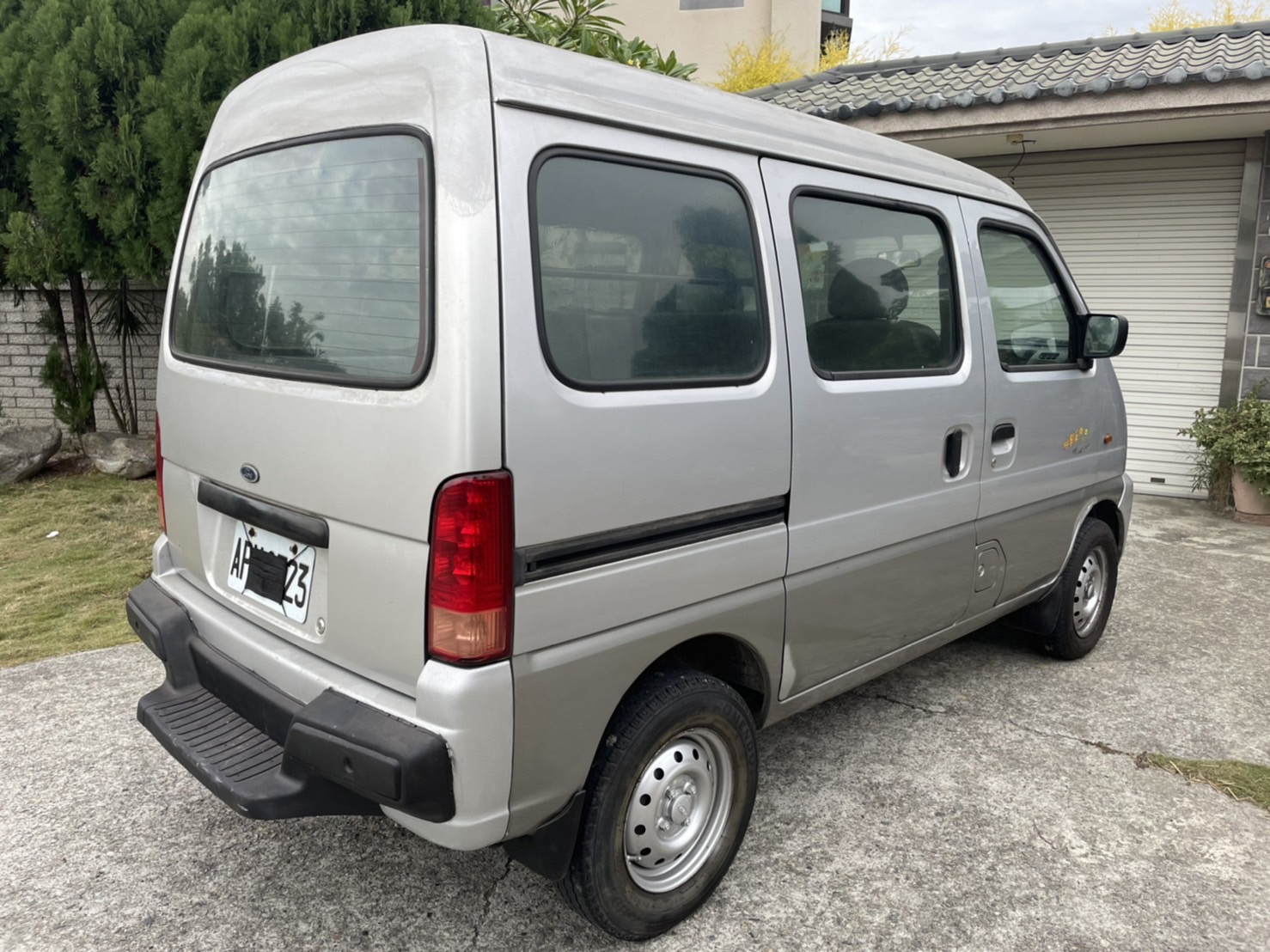06年 好幫手 9萬8 可全額貸款私下分期  第5張相片