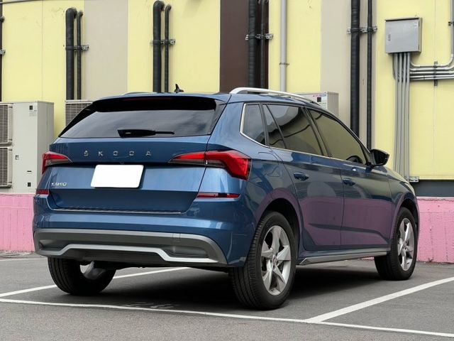 Skoda Kamiq 1.5 豪華菁英版 一手車 僅跑4萬 原鈑件 新車保固中 剛鍍膜3個月  第2張相片