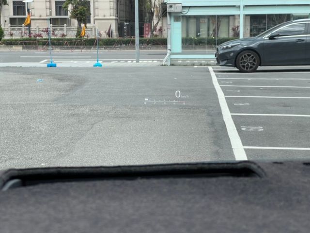Corolla Sport (Auris) 旗艦版 全車原鈑件 5門掀背 電動椅 抬顯 盲點 TSS全速域跟車  第6張相片