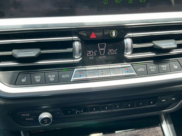 330i Luxury G20 5AT 原鈑件 盲點 加熱椅 抬頭顯示器 無線CarPlay  第9張相片