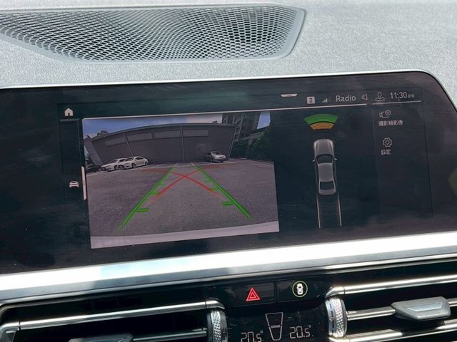 330i Luxury G20 5AT 原鈑件 盲點 加熱椅 抬頭顯示器 無線CarPlay  第12張相片