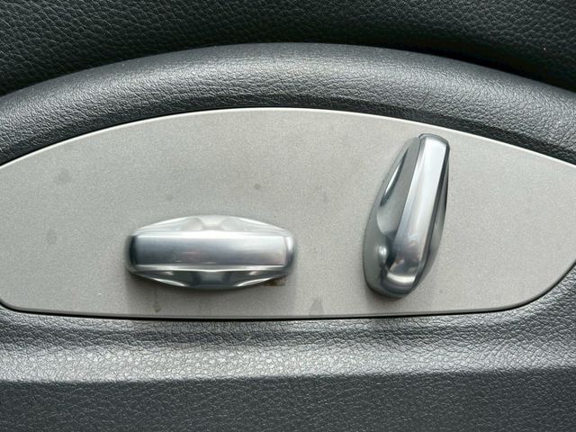 Macan 2.0T 全車原鈑件 總代理 20吋彩色Logo鋁圈 四出閥門排氣管 氣氛滿點  第15張相片