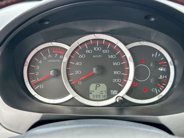 超低里程!!／客貨兩用／內外漂亮／倒車顯影／後座空調／全車原鈑件／有保固  第9張相片