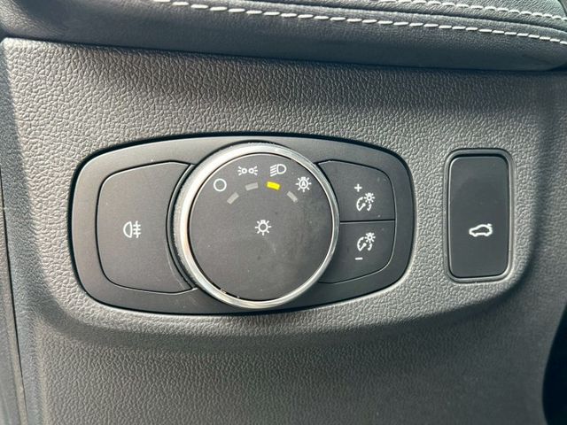 Focus Wagon ST Line Vignal 只跑2萬 全車原鈑件原漆 新車原廠保固中  第18張相片