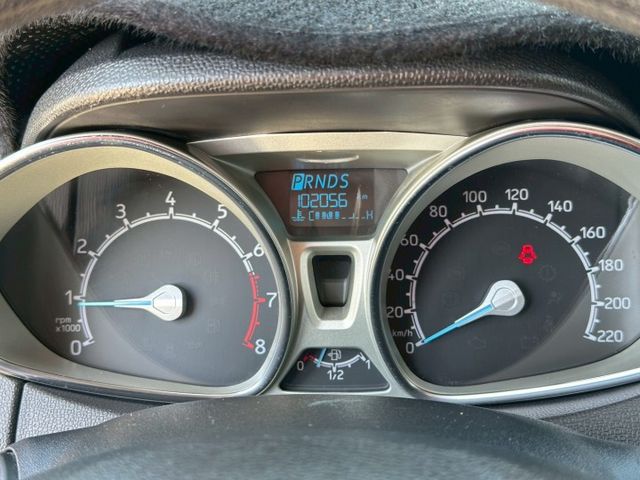 尊貴型／免鑰匙系統／倒車雷達／倒車顯影／改好安卓機／衛星導航／原鈑件  第12張相片